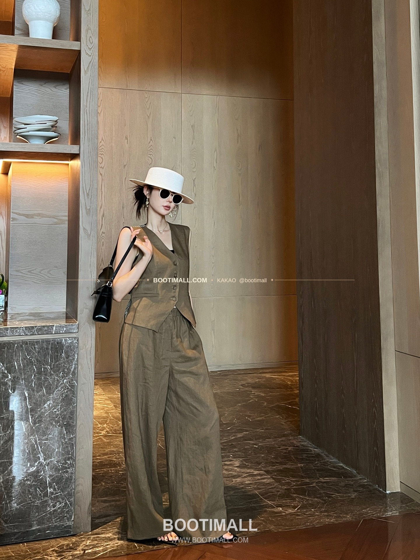 로로피아나 2026SS 코튼린넨 자수 루즈핏 스트레이트 팬츠 Loro Piana 2026 SS Cotton Linen Embroidered Loose Fit Straight Pants 7