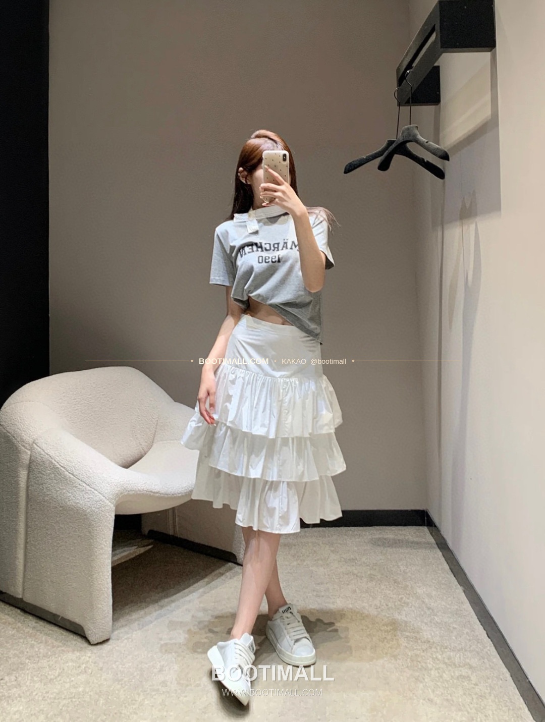 발렌티노 2026SS 티어드 플레어 하이웨이스트 미디 스커트 Valentino 2026 SS Tiered Flare High Waist Midi Skirt 1