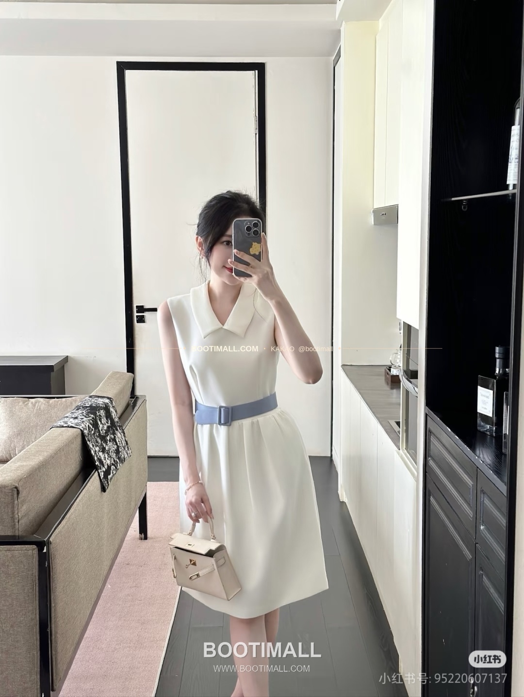 셀린느 2026SS 벨티드 슬리브리스 플레어 미디 원피스 화이트 Celine 2026 SS Belted Sleeveless Flare Midi Dress White 2