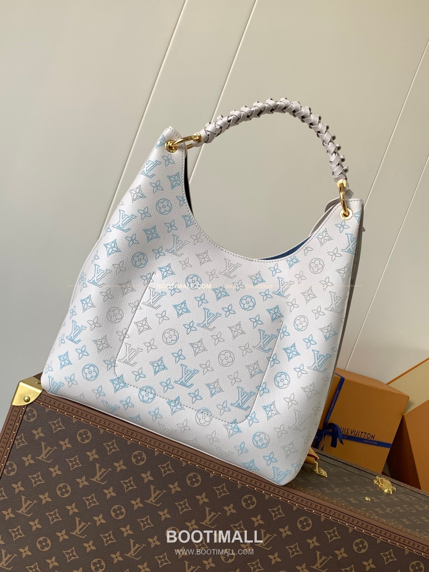 루이비통 마히나 레더 카르멜 그라데이션 토트백 Louis Vuitton Mahina Leather Carmel Degrade Tote Bag M12093 40cm 2