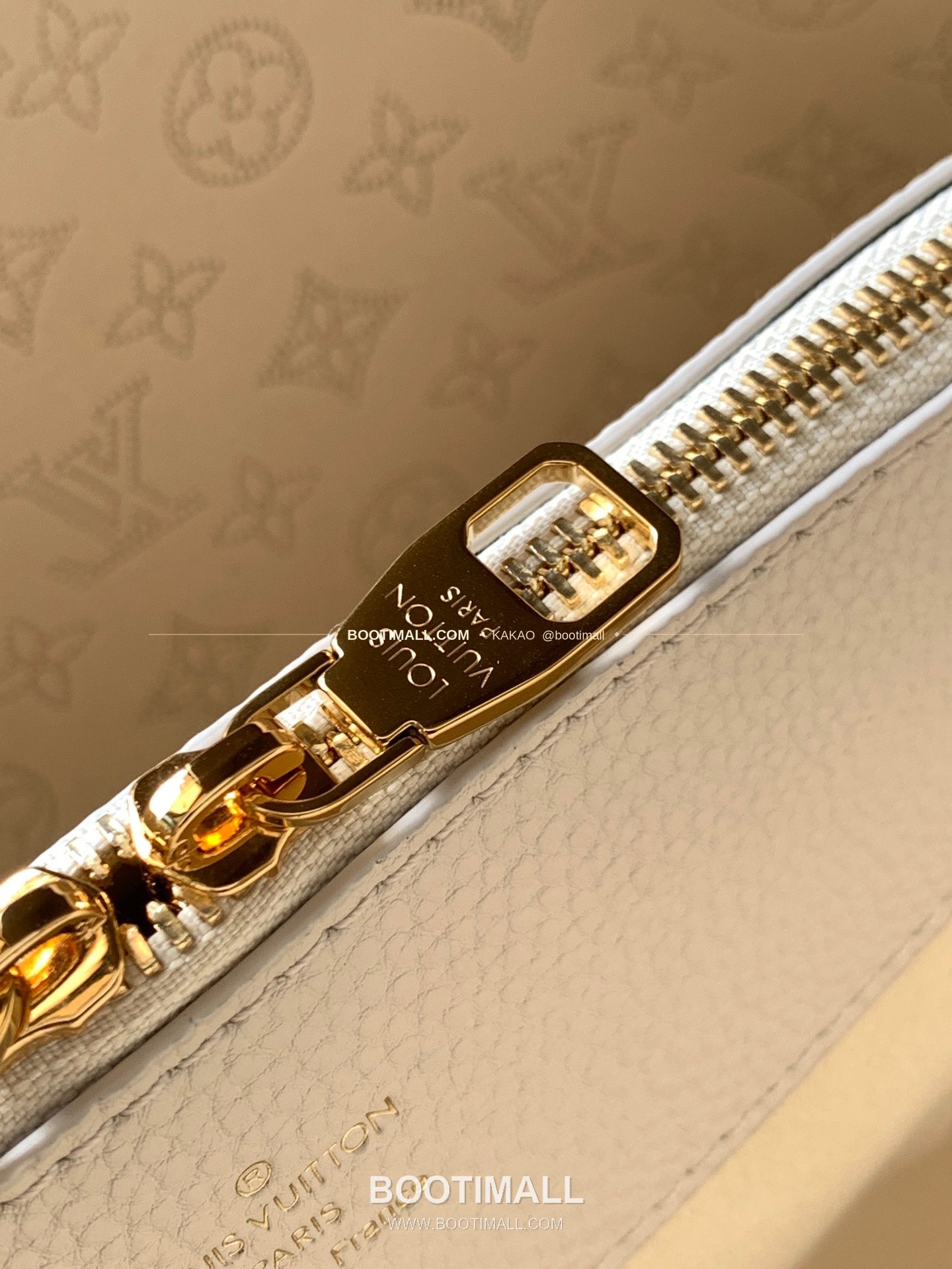 루이비통 벨라 펀칭 레더 그라데이션 토트백 Louis Vuitton Bella Perforated Leather Degrade Tote Bag M15116 32cm 8