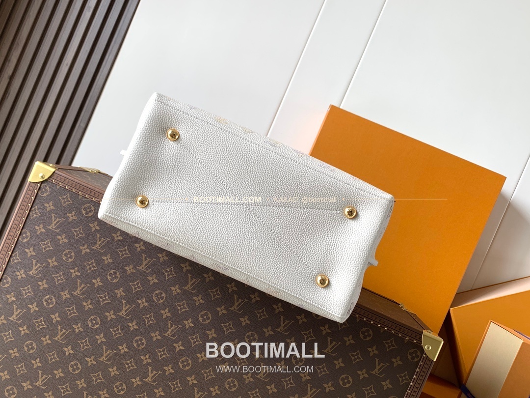 루이비통 마히나 레더 카르멜 그라데이션 토트백 Louis Vuitton Mahina Leather Carmel Degrade Tote Bag M25894 40cm 4