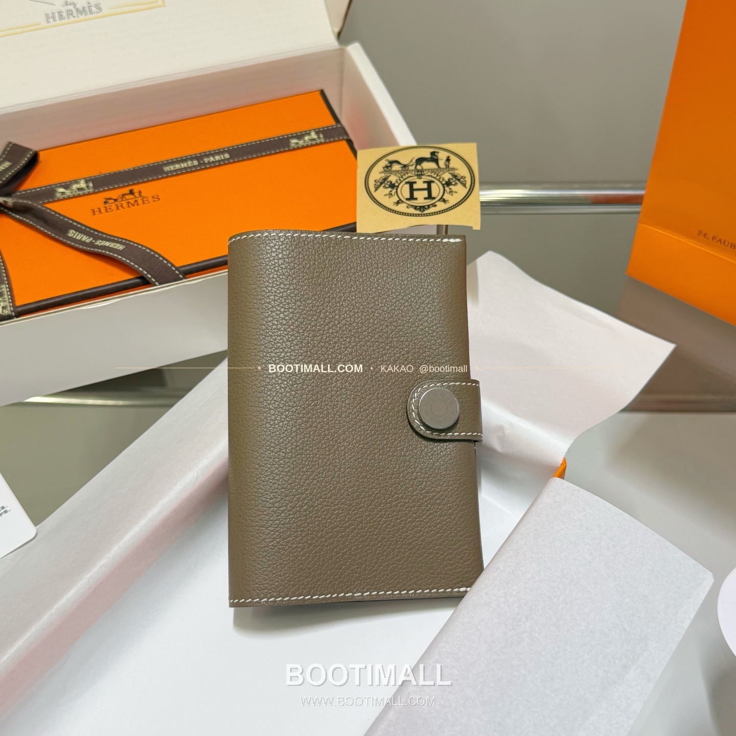 에르메스 에버그레인 카프스킨 R.M.S 패스포트 케이스 Hermes Evergrain Calfskin R.M.S Passport Case 13.5cm 1