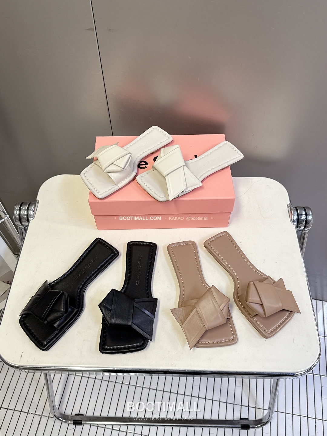 아크네스튜디오 레더 보우 스트랩 스퀘어토 플랫 슬리퍼 Acne Studios Leather Bow Strap Square Toe Flat Sandals 10