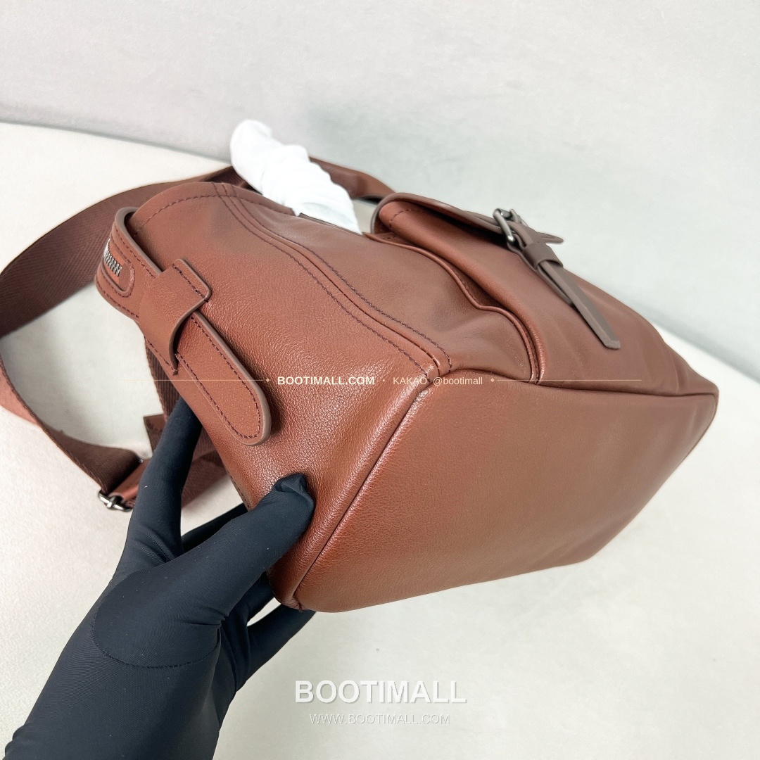 프라다 2026 Route 레더 로고 브라운 토트백 Prada 2026 Route Leather Logo White Tote Bag 1BG660 28cm 7