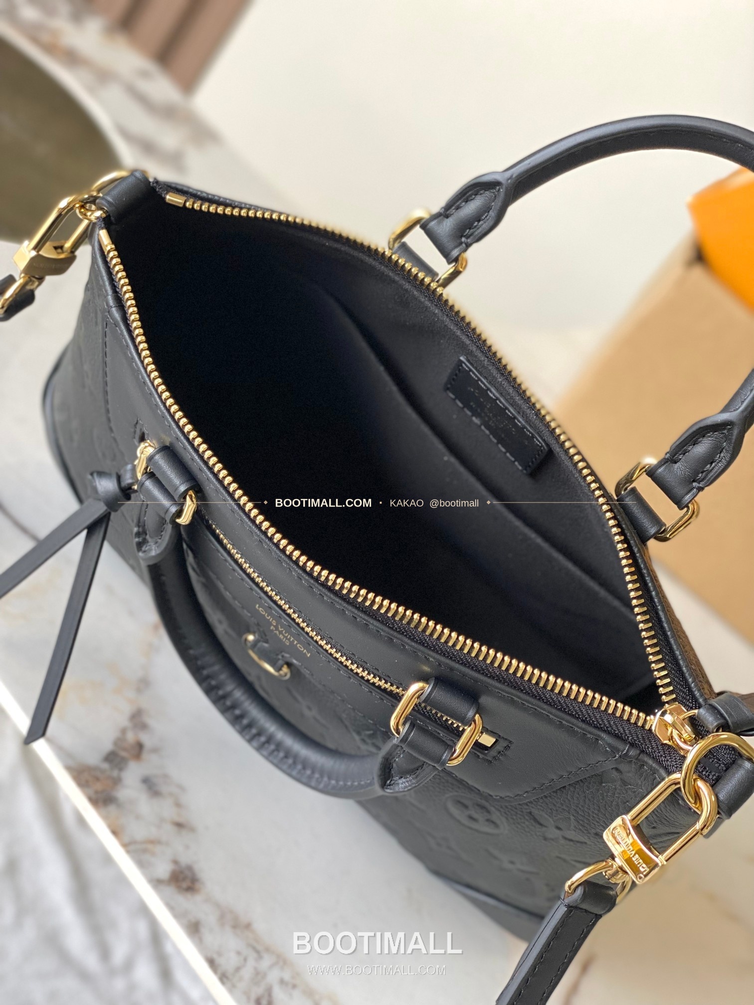 루이비통 Skyline PM 카프스킨 로고 토트백 Louis Vuitton Skyline PM Calfskin Logo Tote Bag M28511 28cm 8