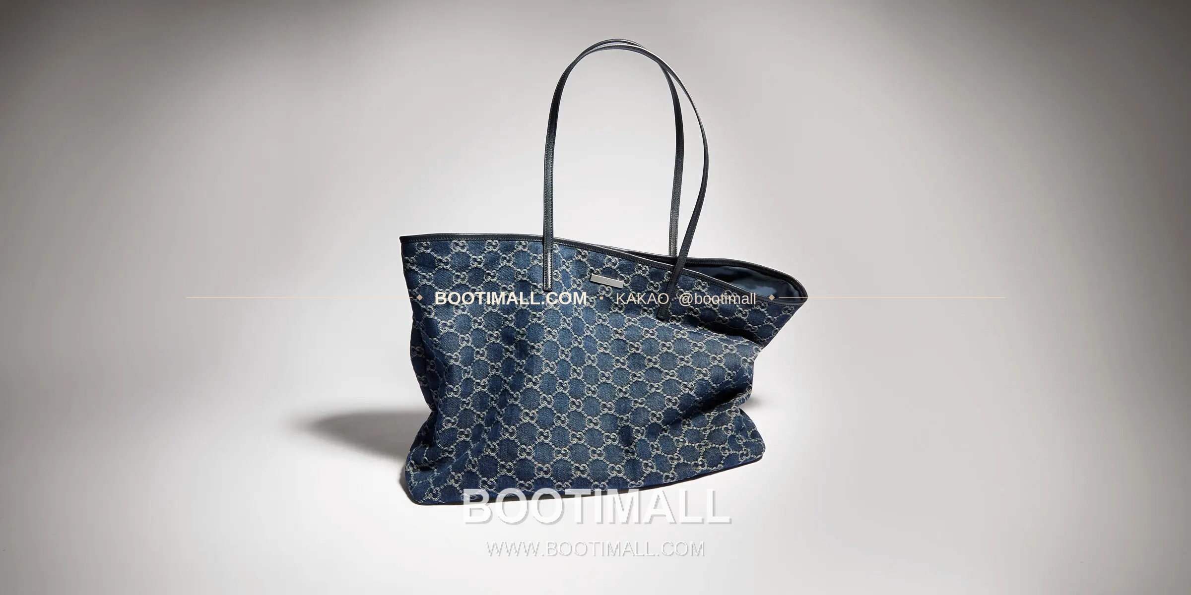 구찌 Generation GG 데님 로고 플라크 토트백 Gucci Generation GG Denim Logo Plaque Tote Bag 875236 25cm 9