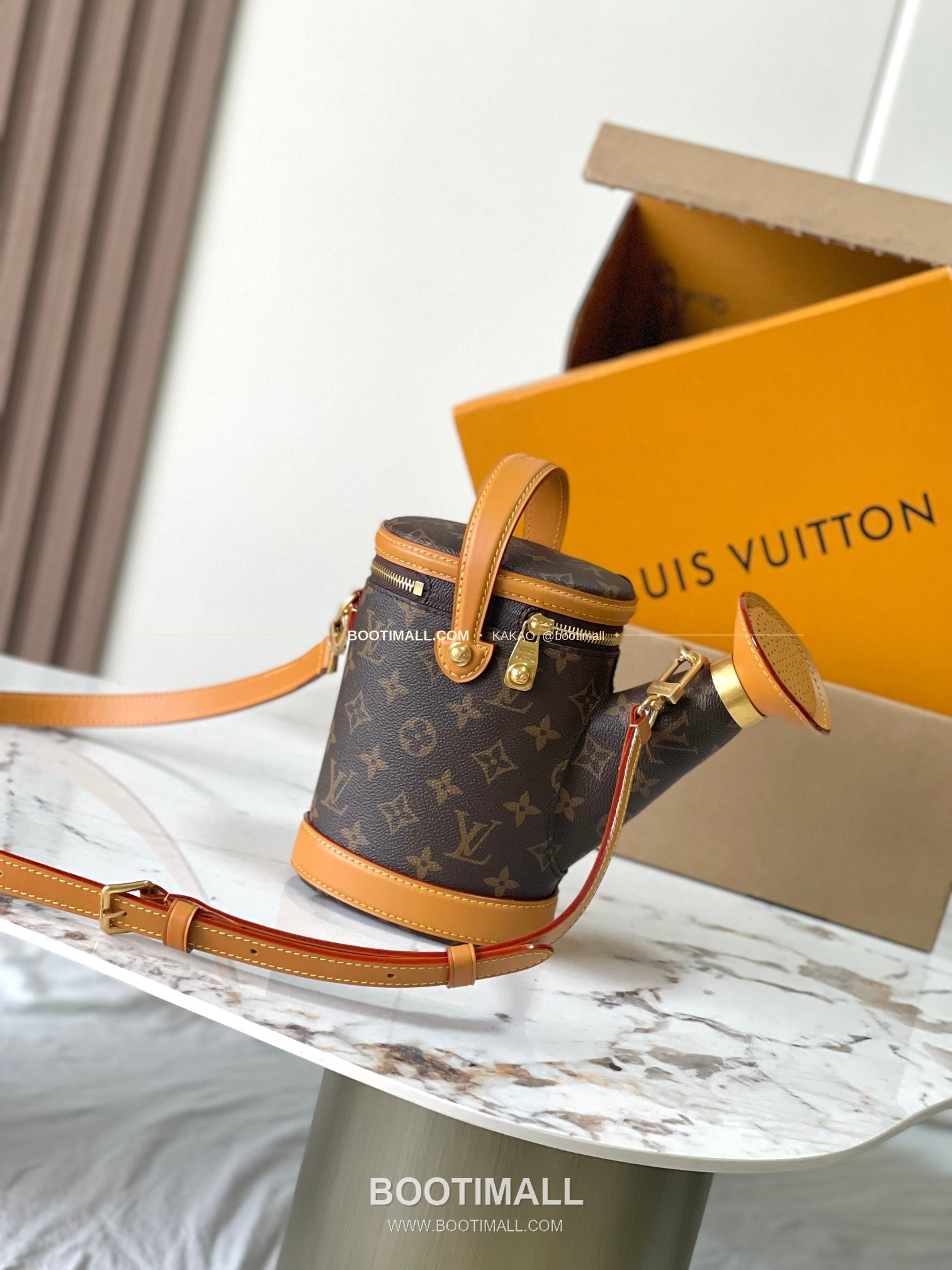루이비통 Watering Can 패브릭 로고 토트백 Louis Vuitton Watering Can Fabric Logo Tote Bag M27563 25cm 3