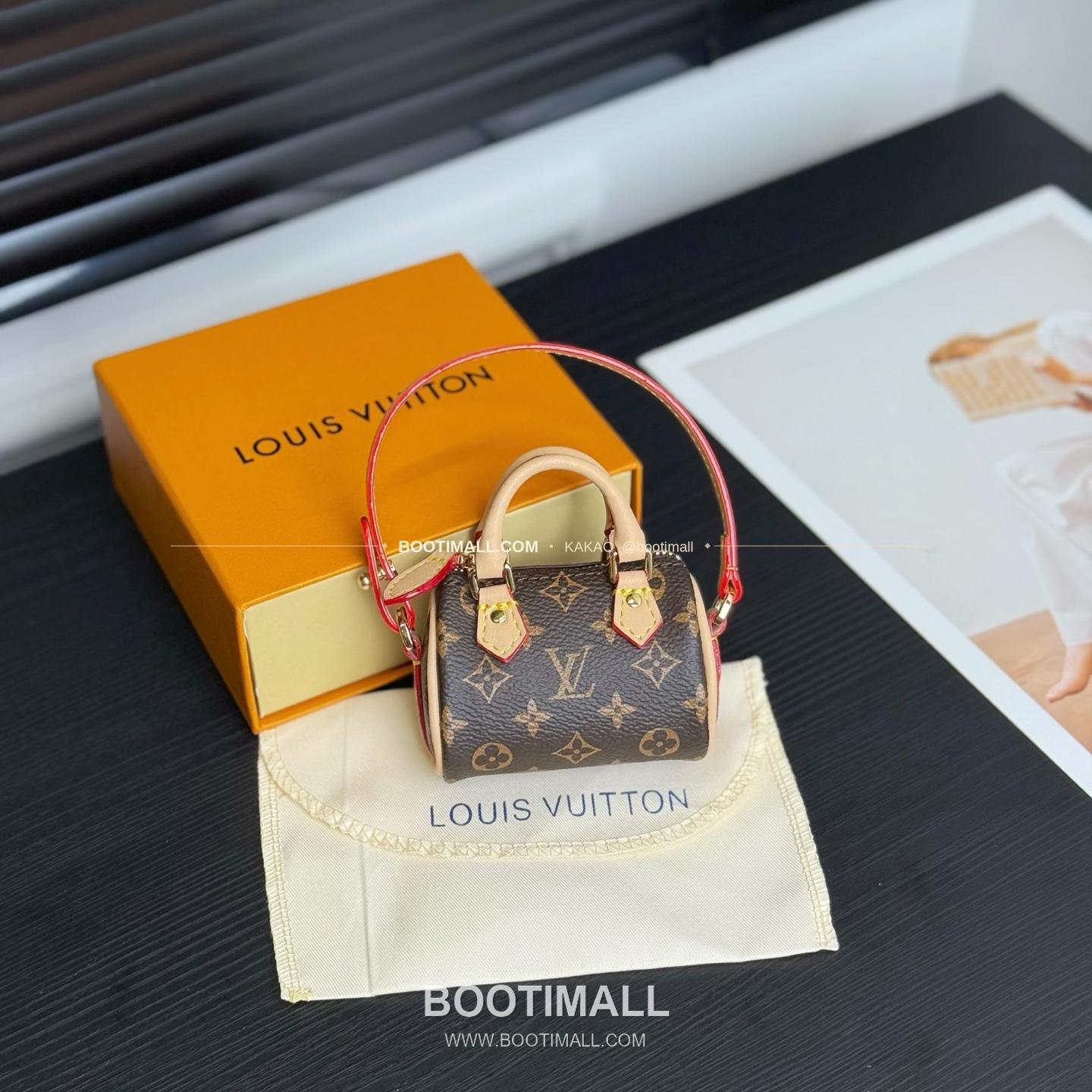루이비통 Speedy 모노그램 미니 레더 체인 참 Louis Vuitton Speedy Monogram Mini Leather Chain Charm M01882 2