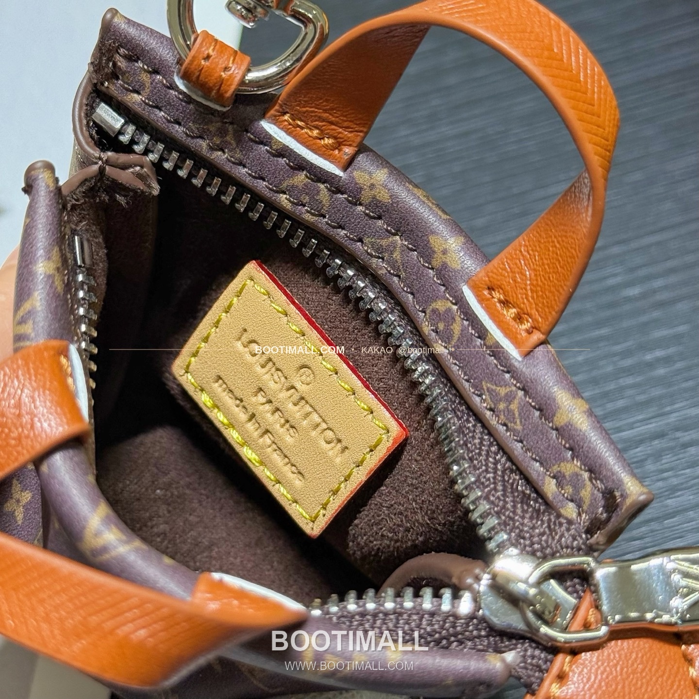 루이비통 Mini Shopper 레더 로고 체인 참 Louis Vuitton Mini Shopper Leather Logo Chain Charm M02699 9cm 5