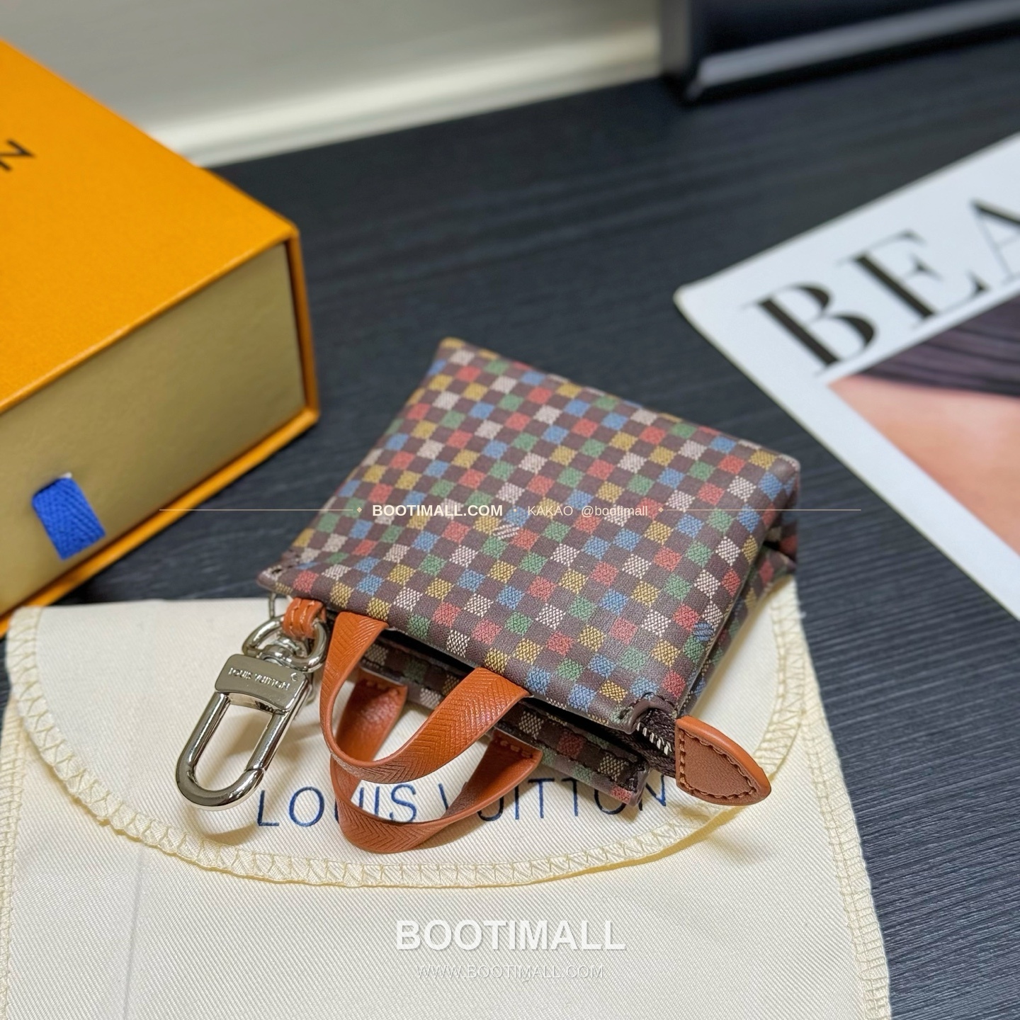 루이비통 Mini Shopper 레더 로고 체인 참 Louis Vuitton Mini Shopper Leather Logo Chain Charm M02699 9cm 5