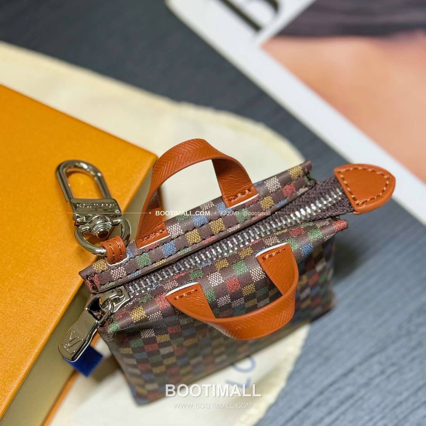 루이비통 Mini Shopper 레더 로고 체인 참 Louis Vuitton Mini Shopper Leather Logo Chain Charm M02699 9cm 7