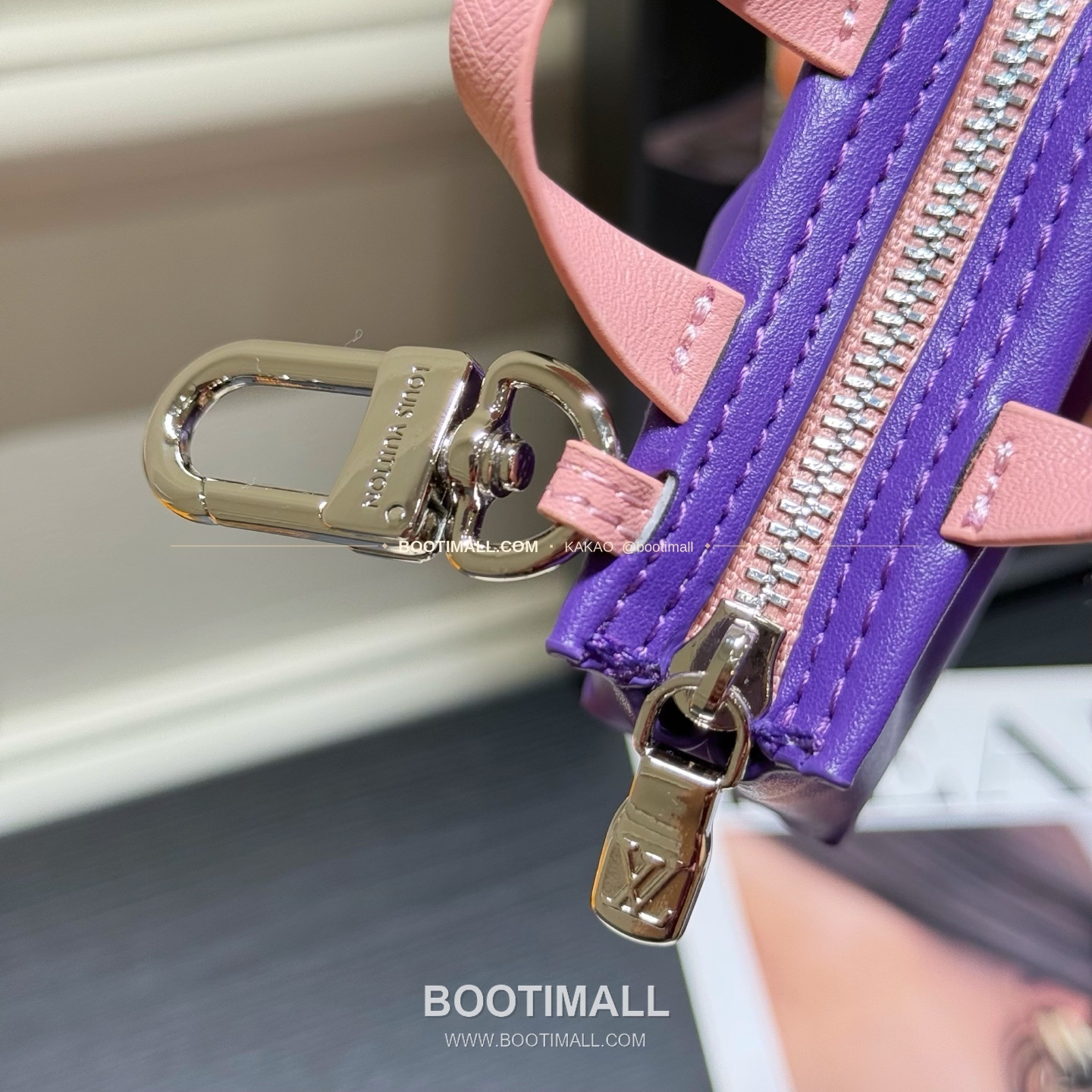 루이비통 Mini Shopper 레더 로고 체인 참 Louis Vuitton Mini Shopper Leather Logo Chain Charm M02699 9cm 7