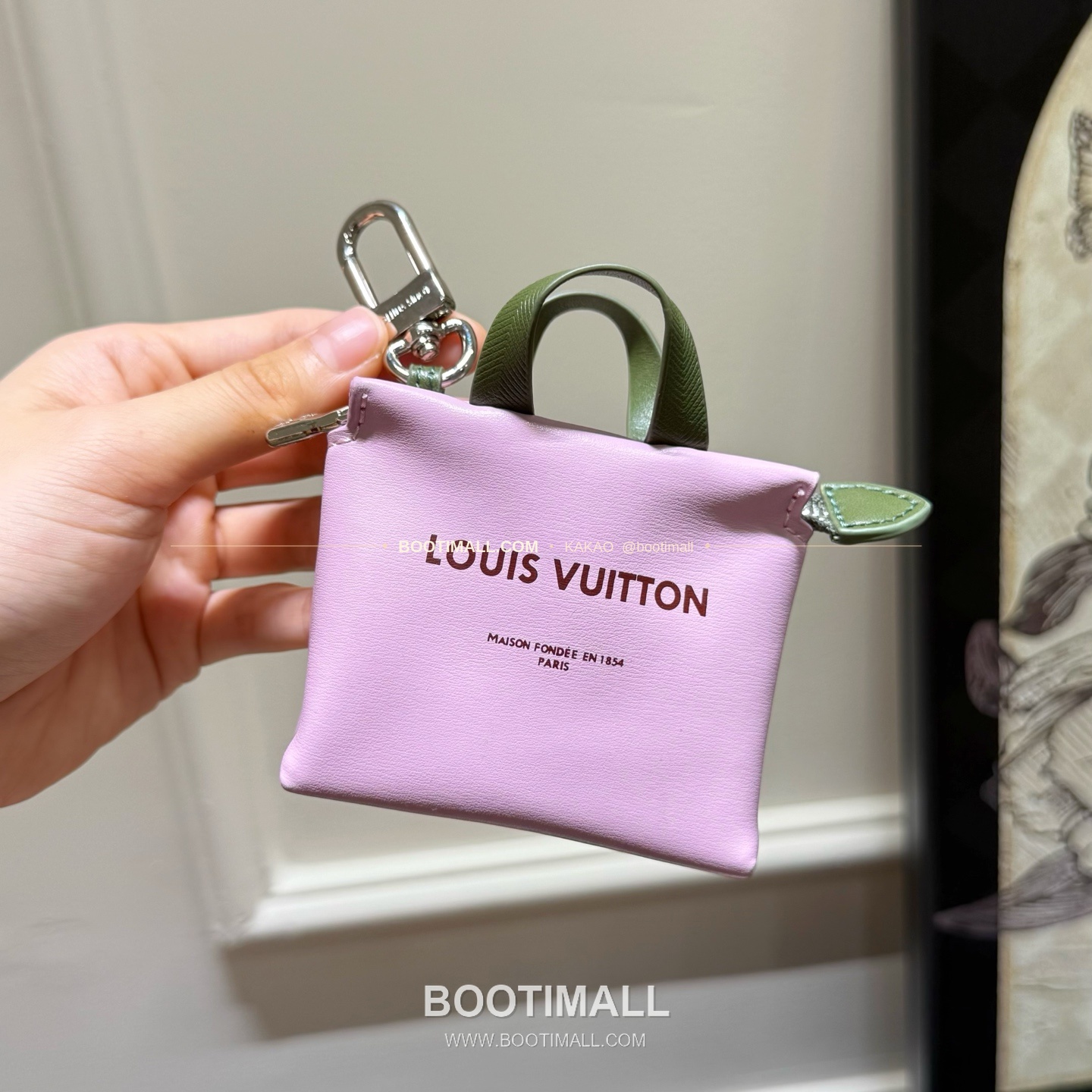 루이비통 Mini Shopper 레더 로고 체인 참 Louis Vuitton Mini Shopper Leather Logo Chain Charm M02699 9cm 5