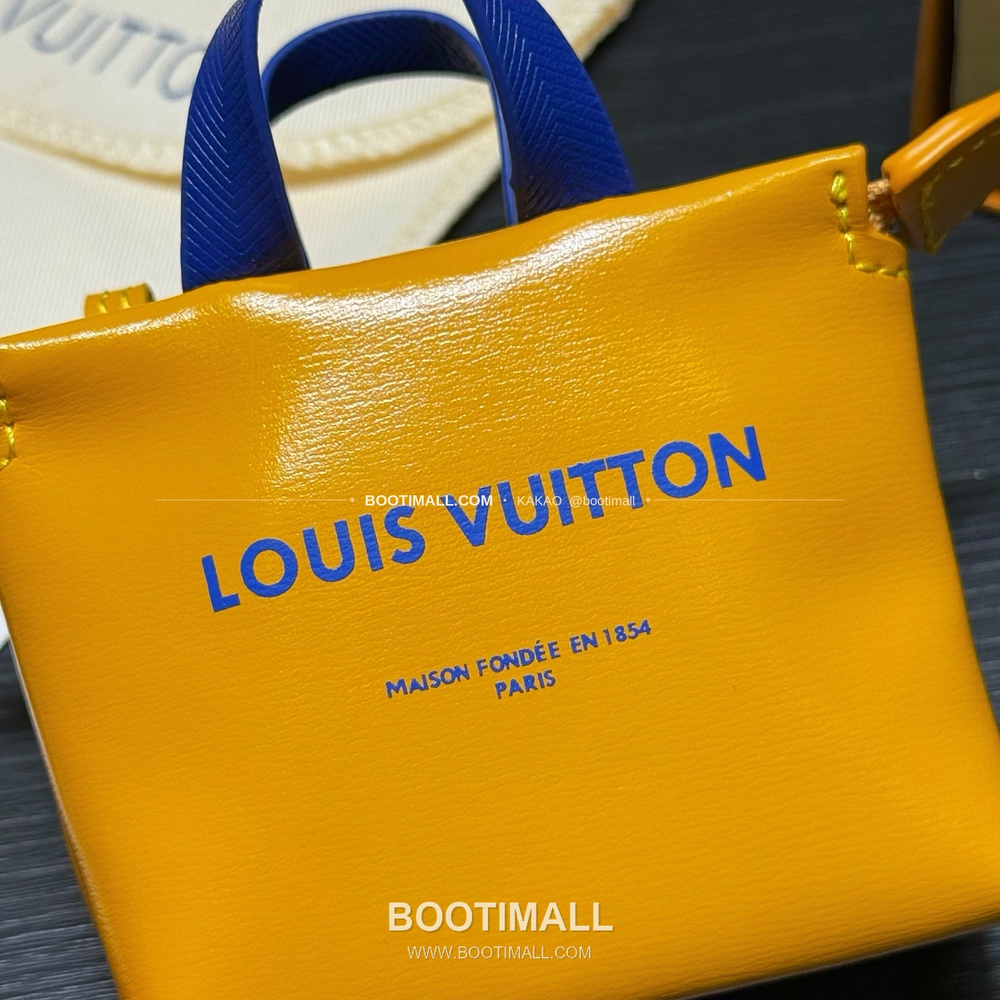 루이비통 Mini Shopper 레더 로고 체인 참 Louis Vuitton Mini Shopper Leather Logo Chain Charm M02699 9cm 7