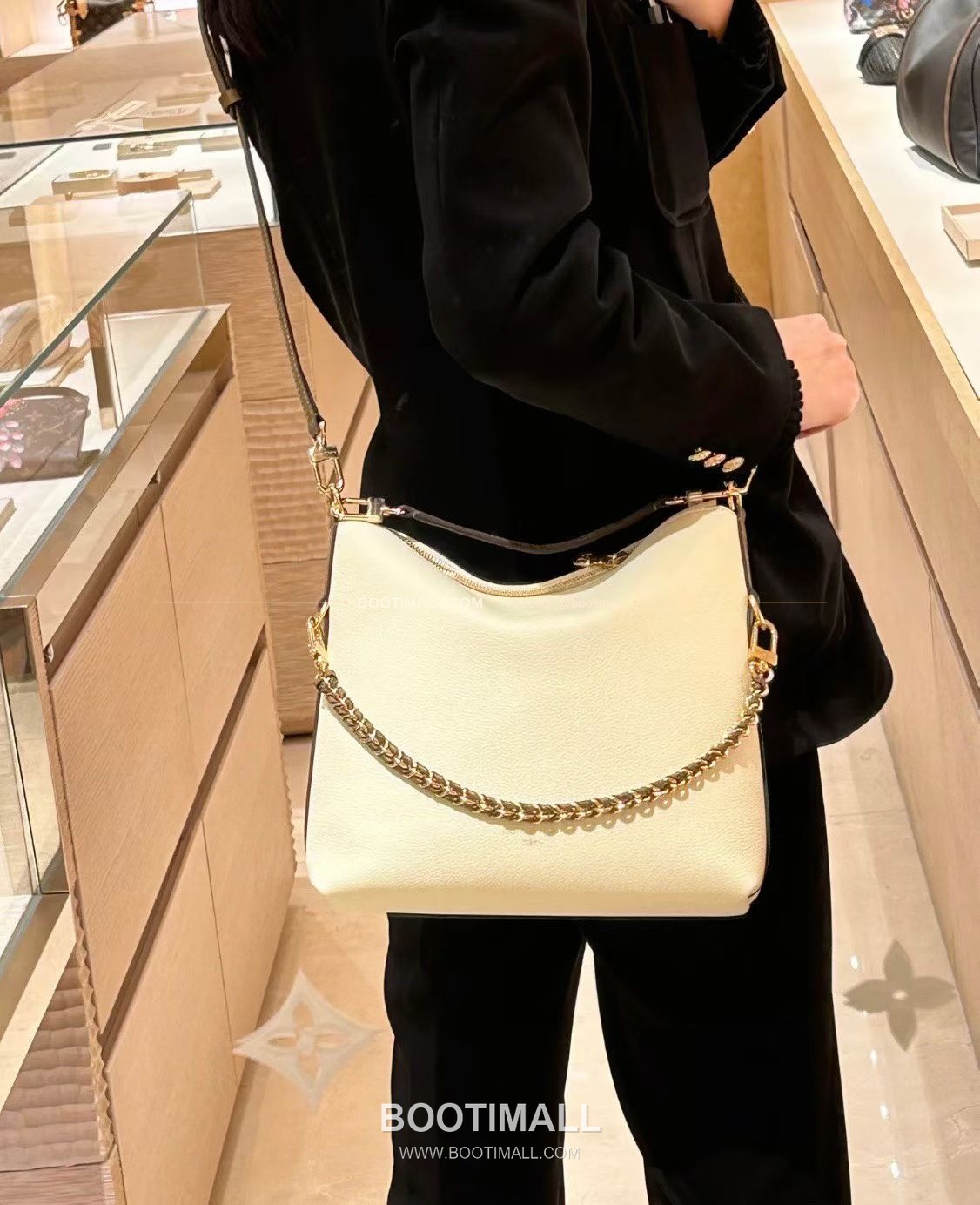 루이비통 Multipass 카프스킨 로고 화이트 숄더백 Louis Vuitton Multipass Fabric Logo White Shoulder Bag M29094 30cm 3
