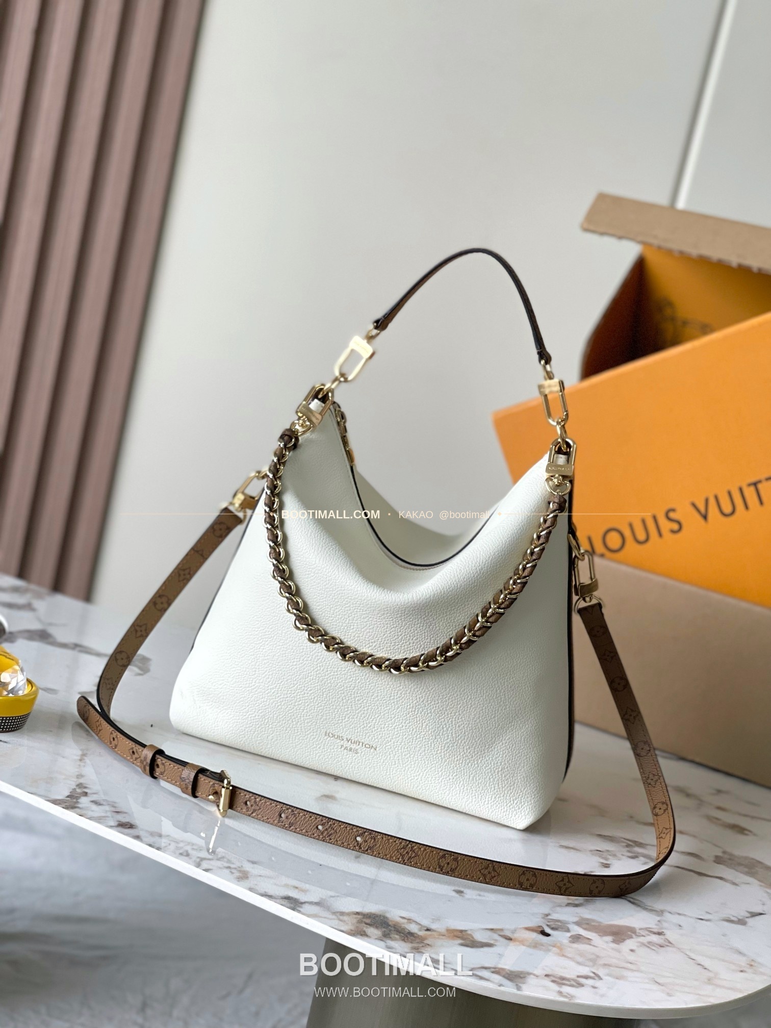 루이비통 Multipass 카프스킨 로고 화이트 숄더백 Louis Vuitton Multipass Fabric Logo White Shoulder Bag M29094 30cm 6