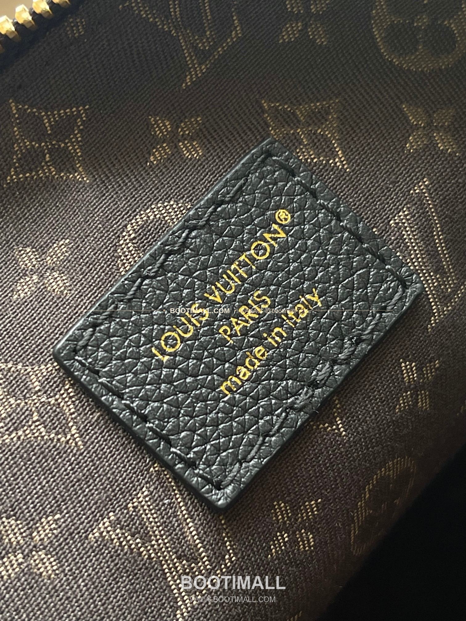 루이비통 Multipass 카프스킨 로고 블랙 숄더백 Louis Vuitton Multipass Calfskin Logo Black Shoulder Bag M29195 30cm 10