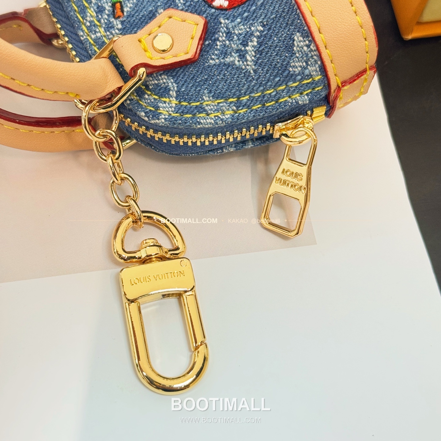 루이비통 Micro Alma Vernis 모노그램 페이턴트 레더 체인 참 Louis Vuitton Micro Alma Vernis Monogram Patent Leather Chain Charm M02570 18