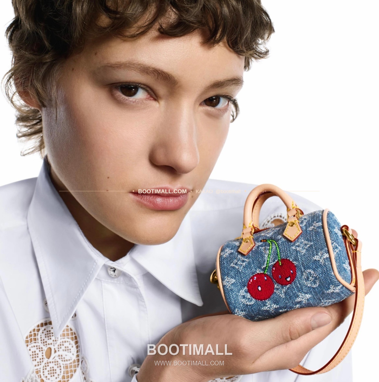 루이비통 LV x TM Micro Speedy 데님 체리 자수 체인 참 Louis Vuitton LV x TM Micro Speedy Denim Cherry Embroidery Chain Charm M02535 4