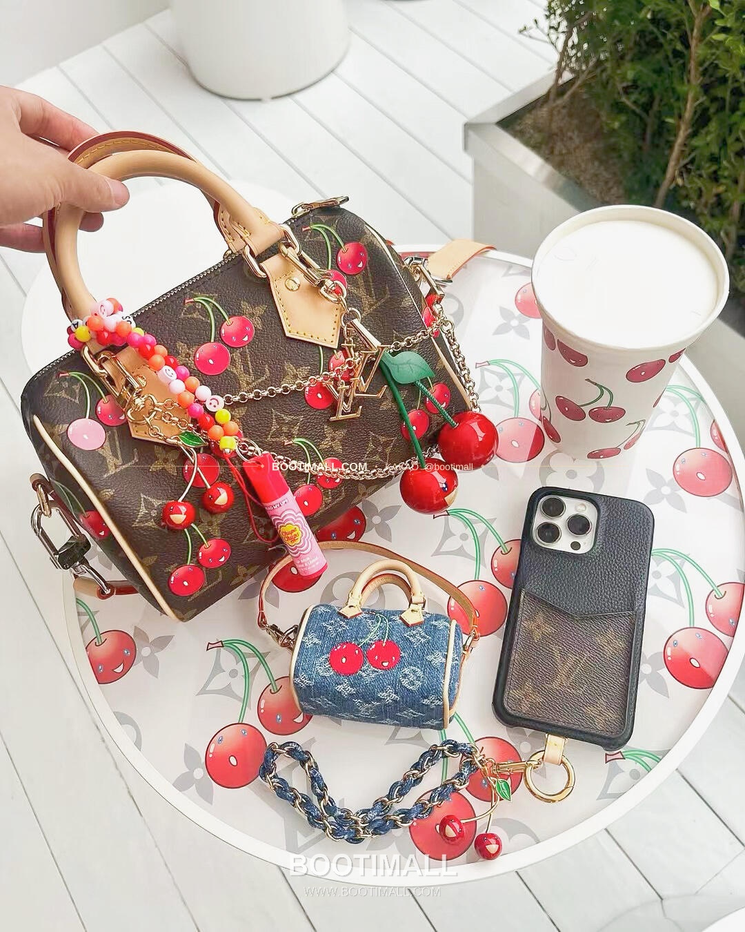루이비통 LV x TM Micro Speedy 데님 체리 자수 체인 참 Louis Vuitton LV x TM Micro Speedy Denim Cherry Embroidery Chain Charm M02535 6