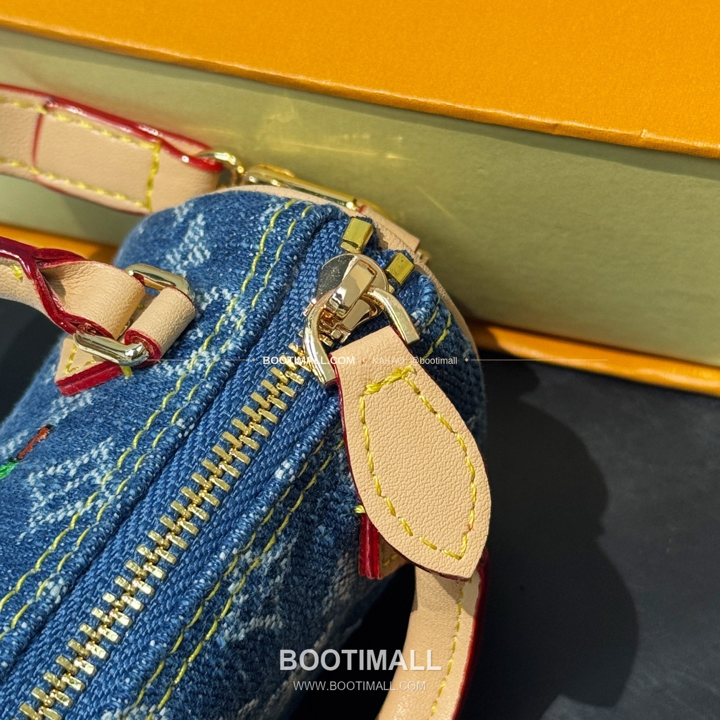 루이비통 LV x TM Micro Speedy 데님 체리 자수 체인 참 Louis Vuitton LV x TM Micro Speedy Denim Cherry Embroidery Chain Charm M02535 16