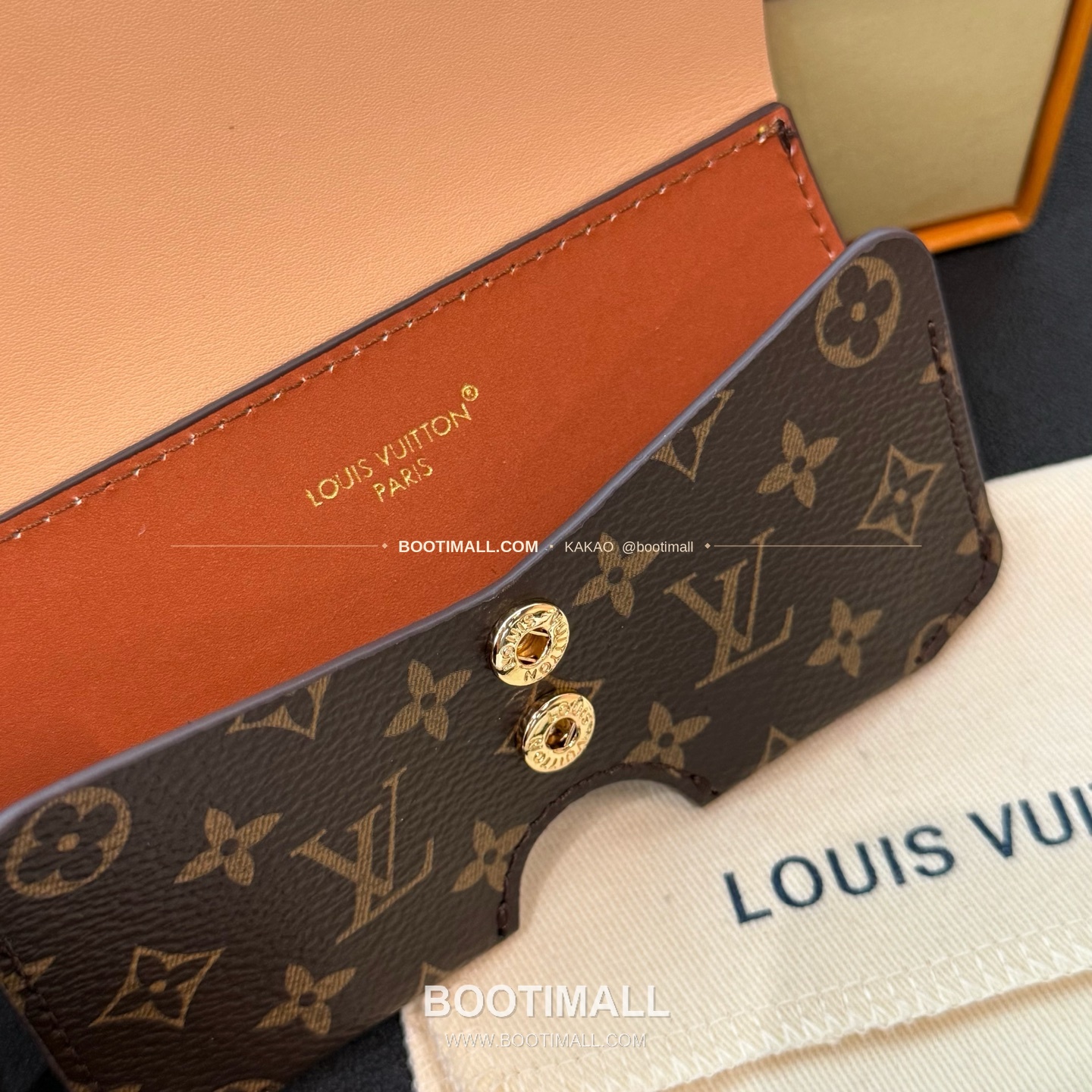 루이비통 모노그램 코팅 캔버스 레더 아이웨어 파우치 Louis Vuitton Monogram Coated Canvas Leather Eyewear Pouch M02580 7