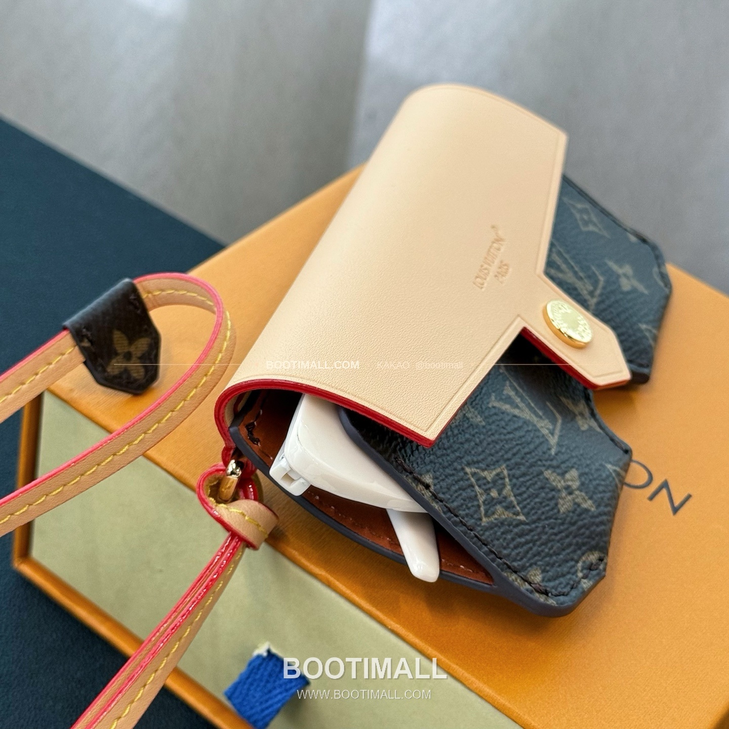 루이비통 모노그램 코팅 캔버스 레더 아이웨어 파우치 Louis Vuitton Monogram Coated Canvas Leather Eyewear Pouch M02580 9