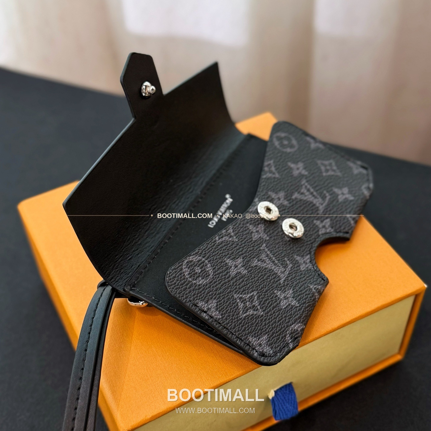 루이비통 모노그램 코팅 캔버스 레더 아이웨어 파우치 Louis Vuitton Monogram Coated Canvas Leather Eyewear Pouch M02580 8