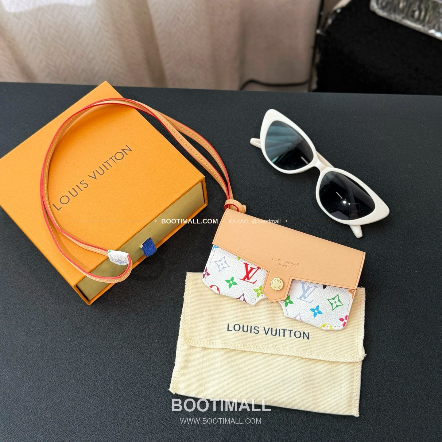 루이비통 모노그램 코팅 캔버스 레더 아이웨어 파우치 Louis Vuitton Monogram Coated Canvas Leather Eyewear Pouch M02580 1