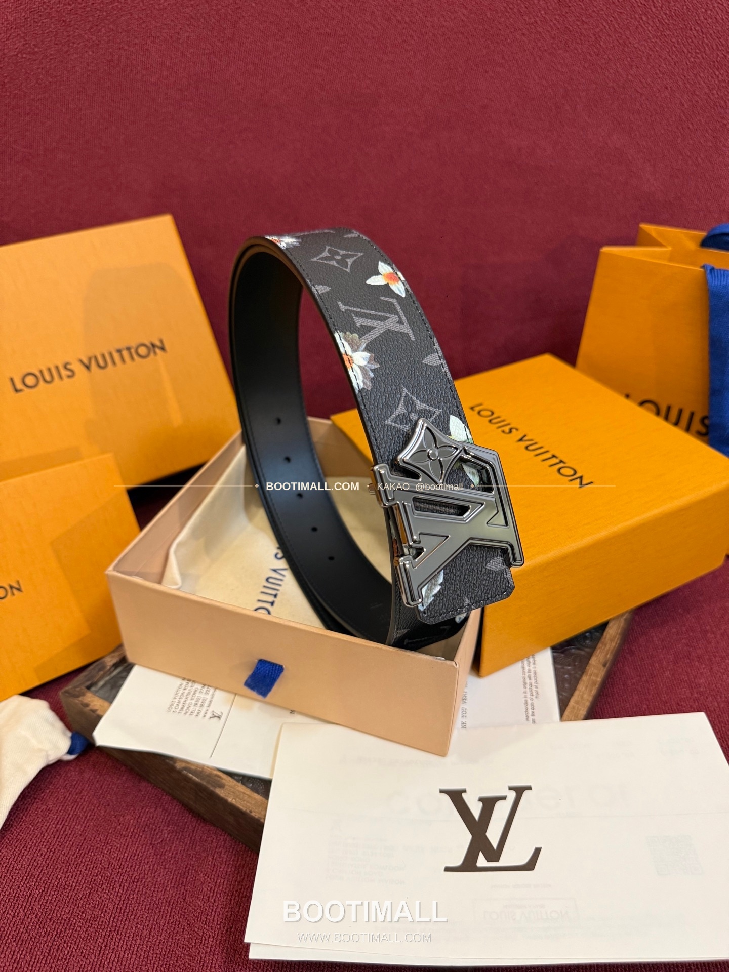 루이비통 LV 이니셜 모노그램 플라워 캔버스 리버서블 벨트 Louis Vuitton LV Initiales Monogram Flower Canvas Reversible Belt 2