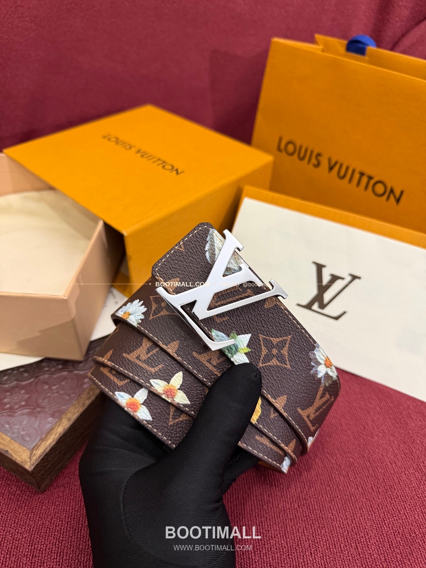 루이비통 LV 이니셜 모노그램 플라워 캔버스 리버서블 벨트 Louis Vuitton LV Initiales Monogram Flower Canvas Reversible Belt 6
