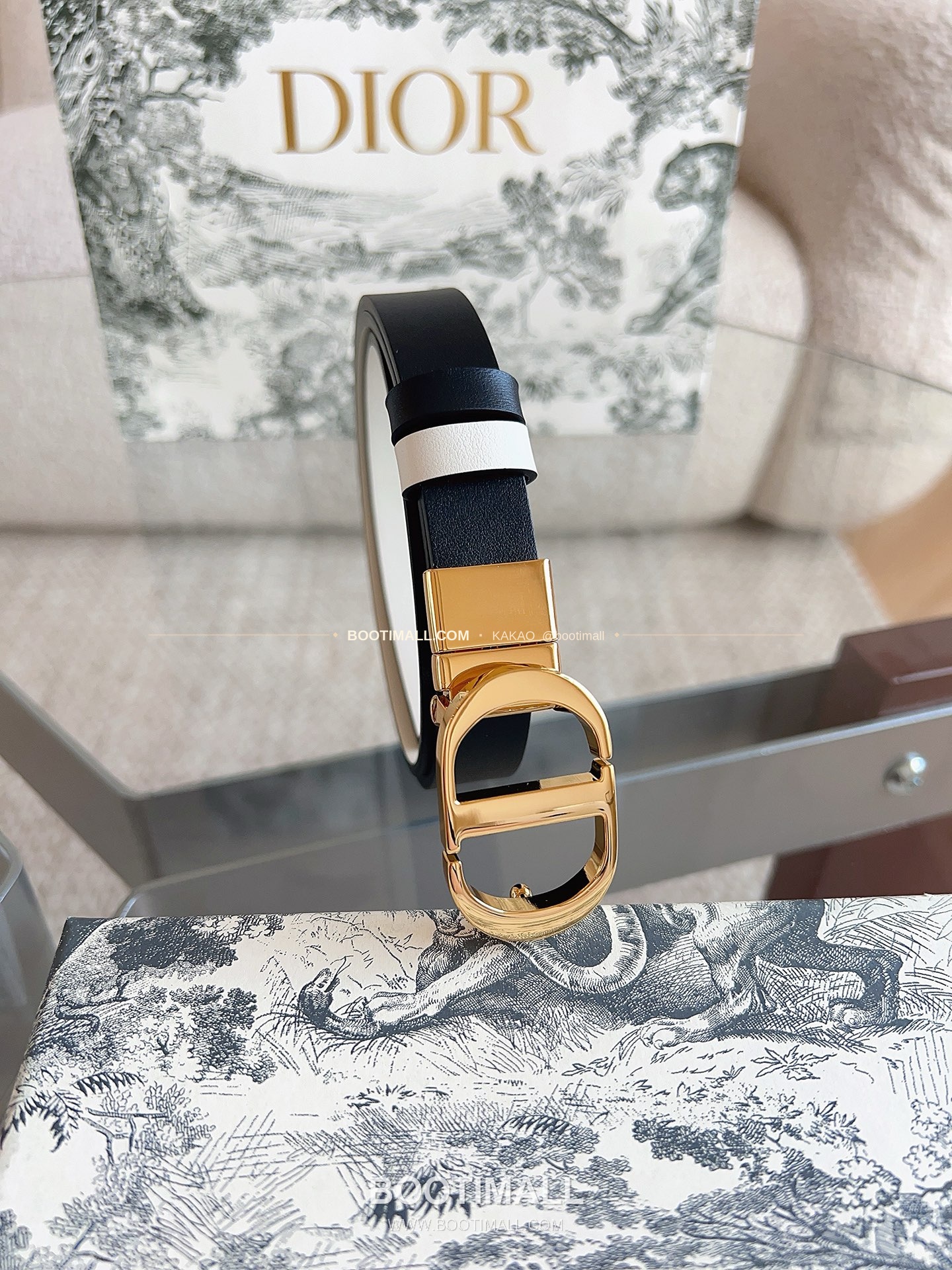 디올 20 몽테뉴 카프스킨 CD 버클 리버서블 블랙 아이보리 벨트 Dior 20 Montaigne Calfskin CD Buckle Reversible Black Ivory Belt 2