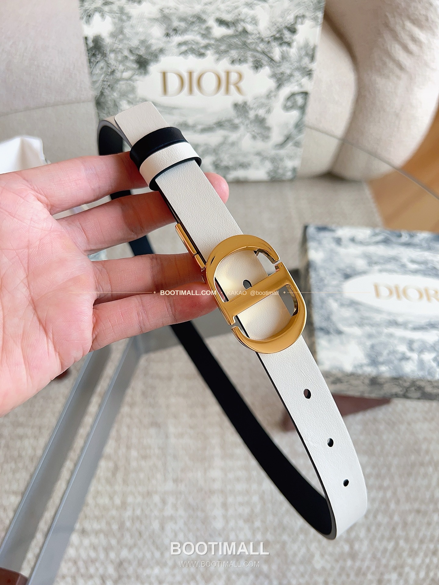 디올 20 몽테뉴 카프스킨 CD 버클 리버서블 블랙 아이보리 벨트 Dior 20 Montaigne Calfskin CD Buckle Reversible Black Ivory Belt 4