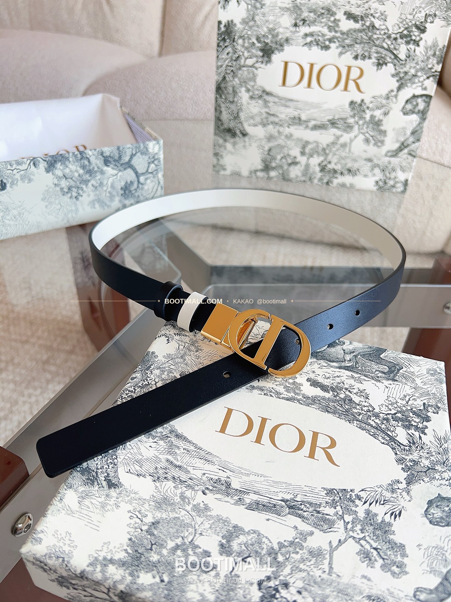 디올 20 몽테뉴 카프스킨 CD 버클 리버서블 블랙 아이보리 벨트 Dior 20 Montaigne Calfskin CD Buckle Reversible Black Ivory Belt 6