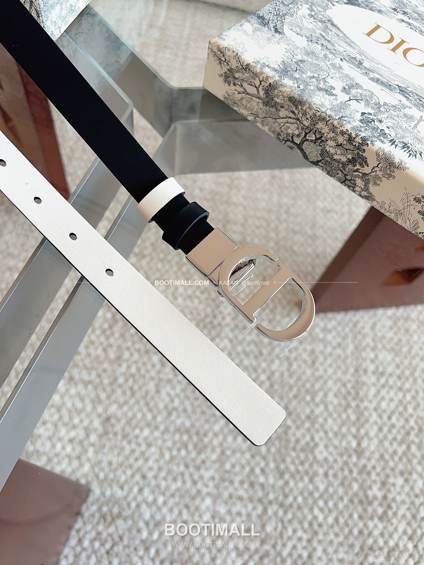 디올 20 몽테뉴 카프스킨 CD 버클 리버서블 블랙 아이보리 벨트 Dior 20 Montaigne Calfskin CD Buckle Reversible Black Ivory Belt 7