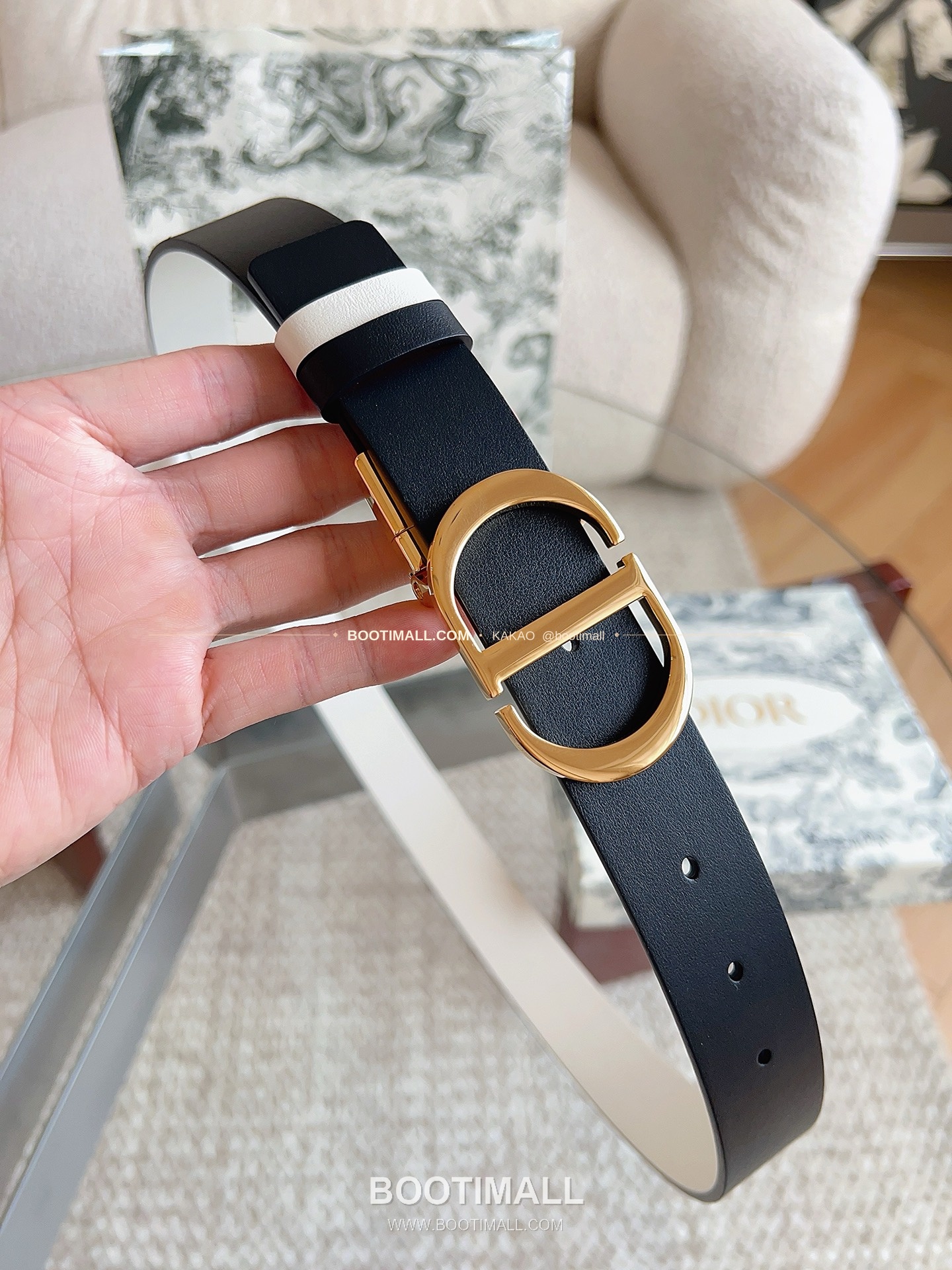 디올 30 몽테뉴 카프스킨 CD 버클 리버서블 블랙 아이보리 벨트 Dior 30 Montaigne Calfskin CD Buckle Reversible Black Ivory Belt 3