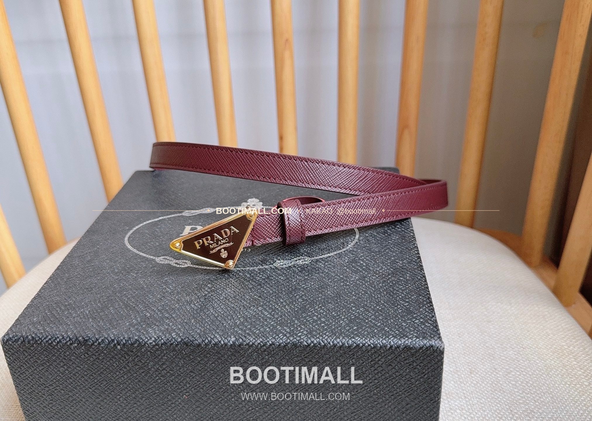 프라다 사피아노 레더 트라이앵글 버클 슬림 벨트 Prada Saffiano Leather Triangle Buckle Slim Belt 1.5cm 1