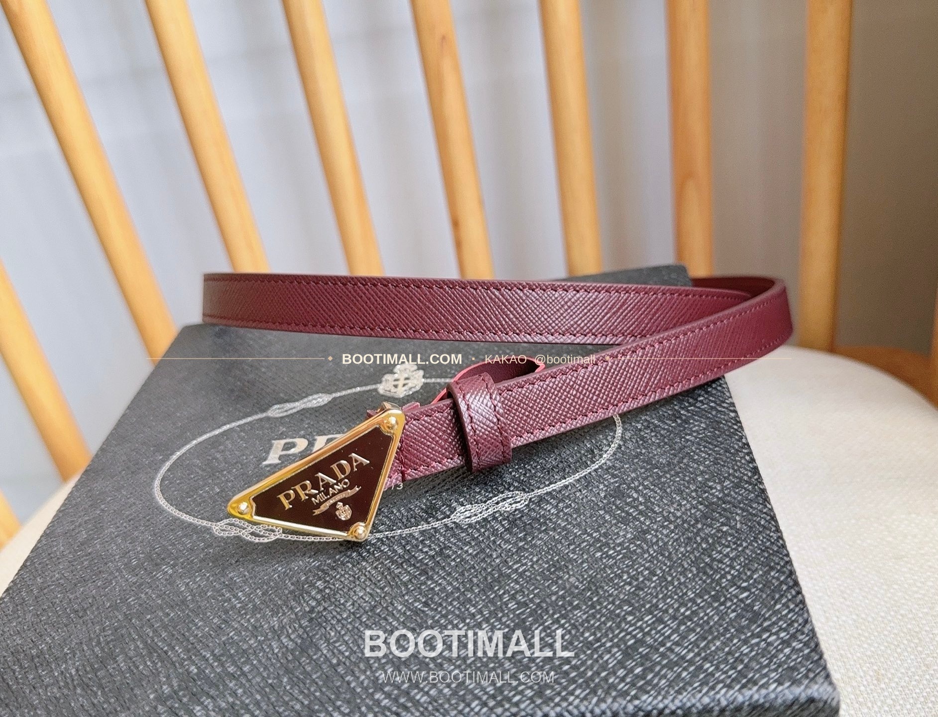 프라다 사피아노 레더 트라이앵글 버클 슬림 벨트 Prada Saffiano Leather Triangle Buckle Slim Belt 1.5cm 2