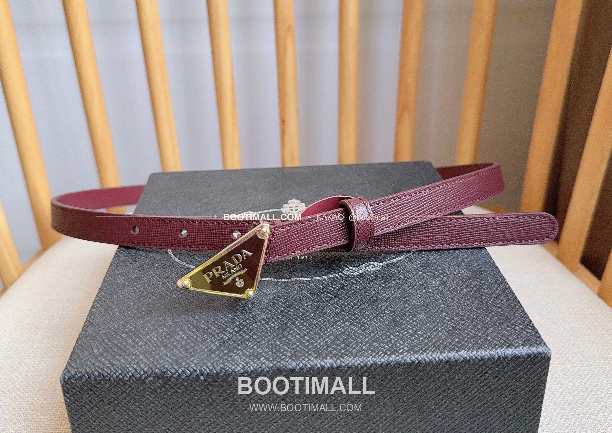 프라다 사피아노 레더 트라이앵글 버클 슬림 벨트 Prada Saffiano Leather Triangle Buckle Slim Belt 1.5cm 4