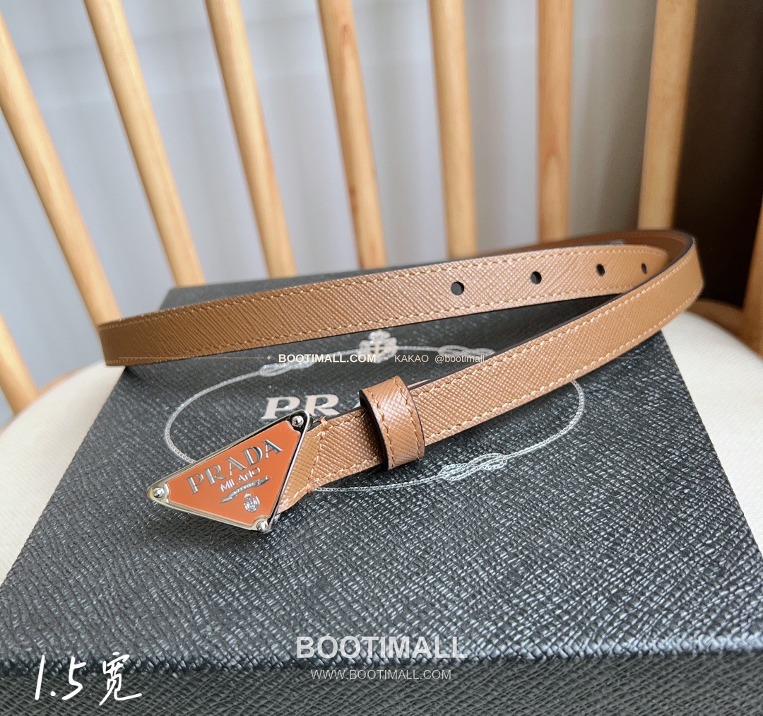 프라다 사피아노 레더 트라이앵글 버클 슬림 벨트 Prada Saffiano Leather Triangle Buckle Slim Belt 1.5cm 2