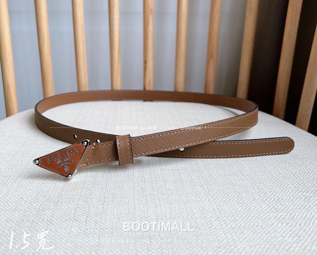 프라다 사피아노 레더 트라이앵글 버클 슬림 벨트 Prada Saffiano Leather Triangle Buckle Slim Belt 1.5cm 4