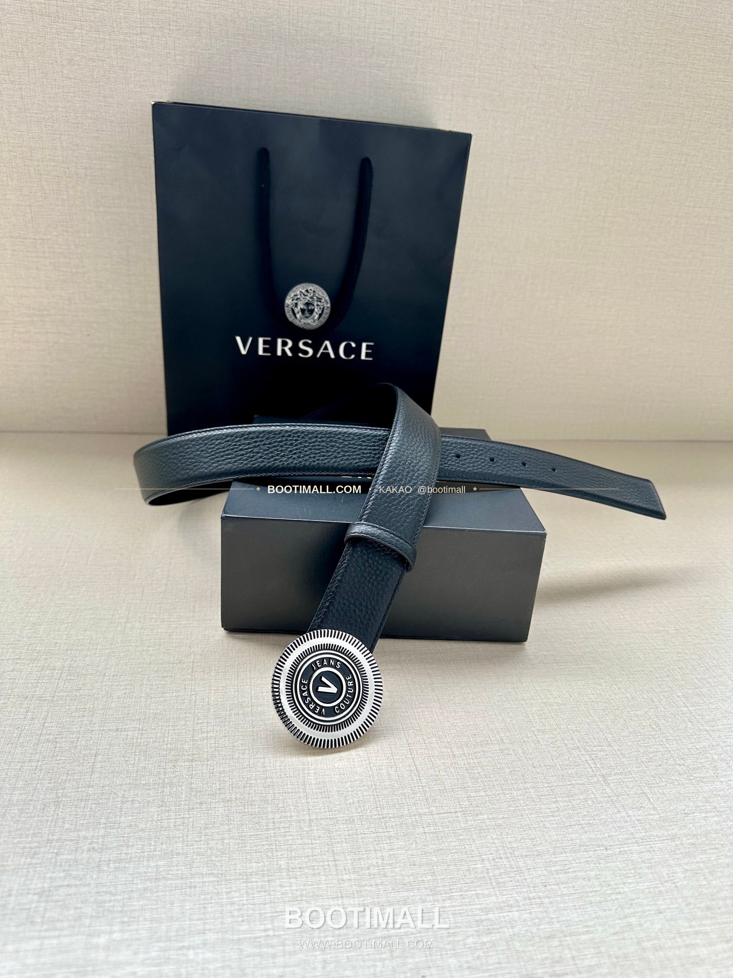 베르사체진쿠튀르 카프스킨 V 엠블럼 라그레카 플레이트 벨트 Versace Jeans Couture Calfskin V Emblem La Greca Plate Belt 3.8cm 4