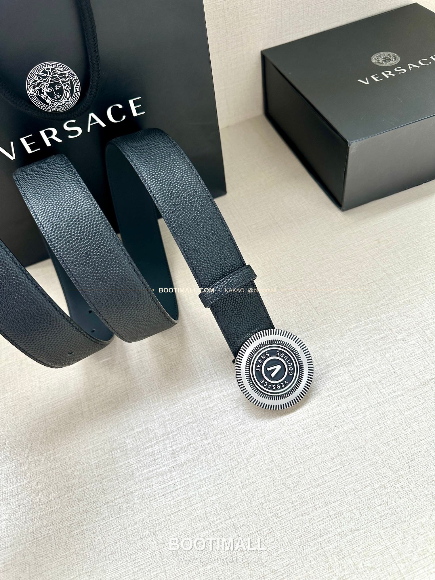 베르사체진쿠튀르 카프스킨 V 엠블럼 라그레카 플레이트 벨트 Versace Jeans Couture Calfskin V Emblem La Greca Plate Belt 3.8cm 2