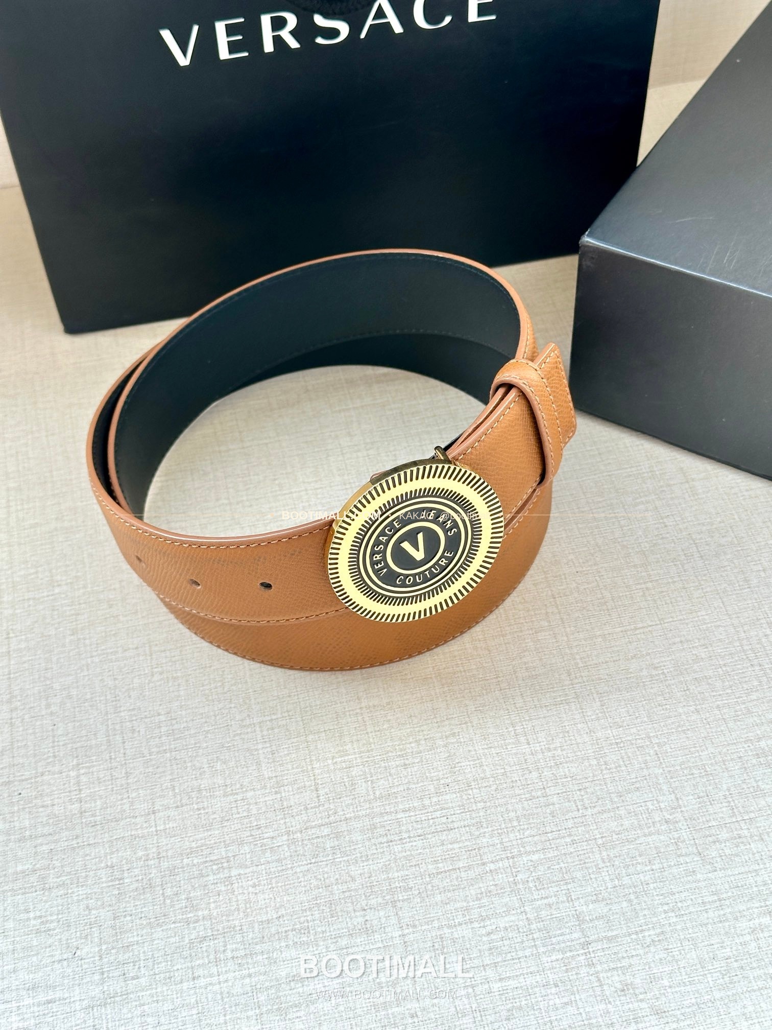 베르사체진쿠튀르 카프스킨 V 엠블럼 라그레카 플레이트 벨트 Versace Jeans Couture Calfskin V Emblem La Greca Plate Belt 3.8cm 4