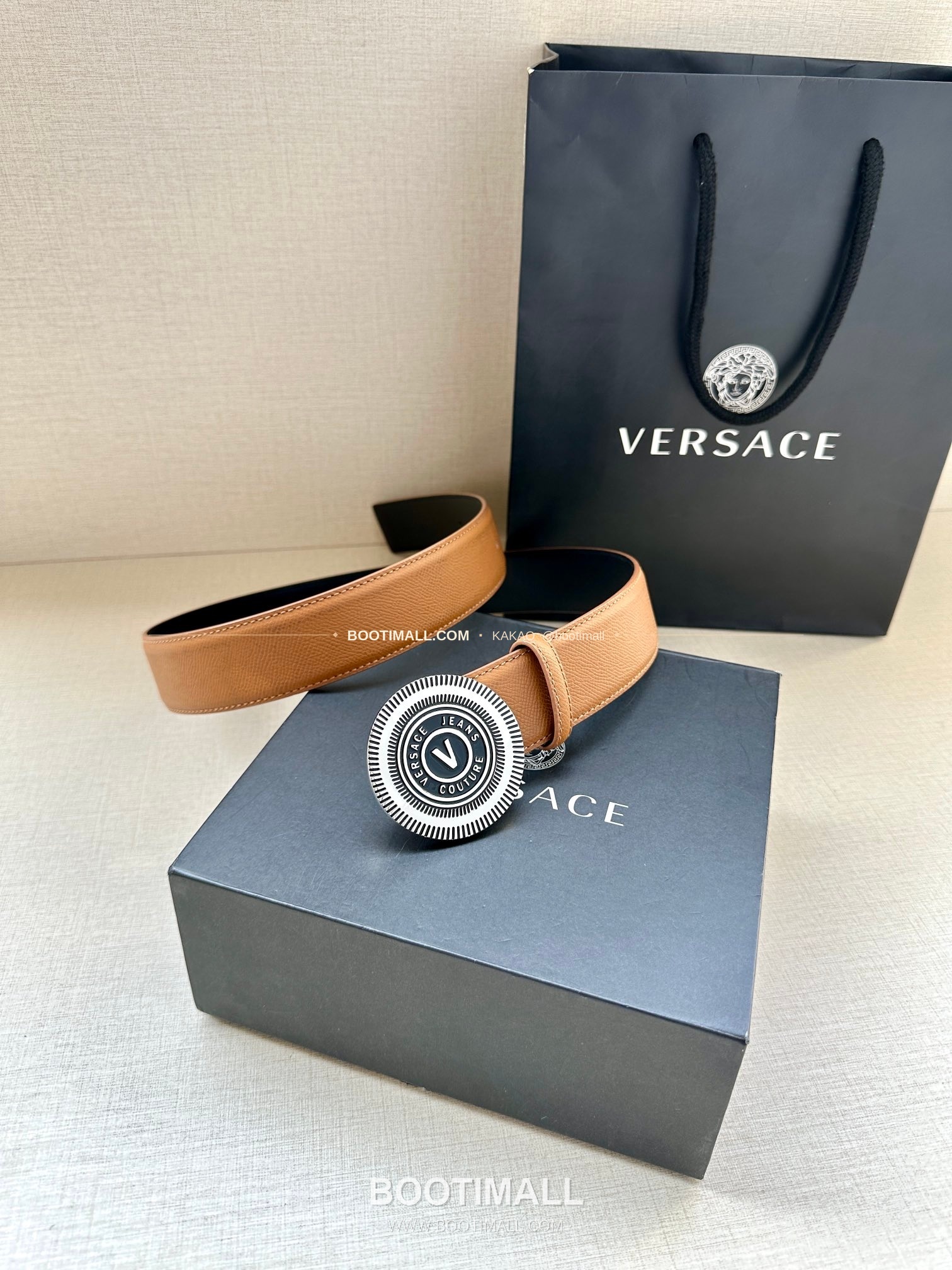 베르사체진쿠튀르 카프스킨 V 엠블럼 라그레카 플레이트 벨트 Versace Jeans Couture Calfskin V Emblem La Greca Plate Belt 3.8cm 6