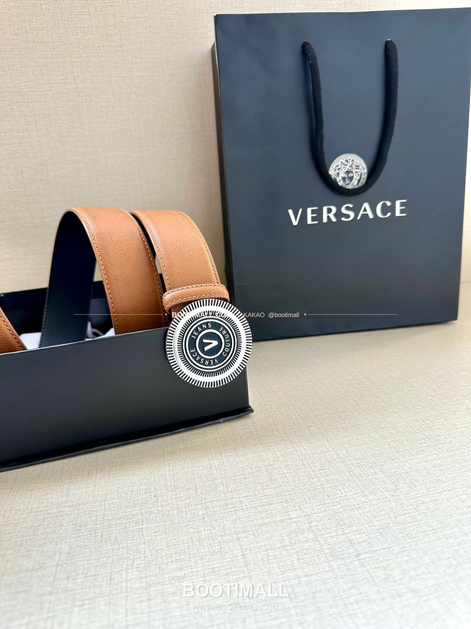 베르사체진쿠튀르 카프스킨 V 엠블럼 라그레카 플레이트 벨트 Versace Jeans Couture Calfskin V Emblem La Greca Plate Belt 3.8cm 8