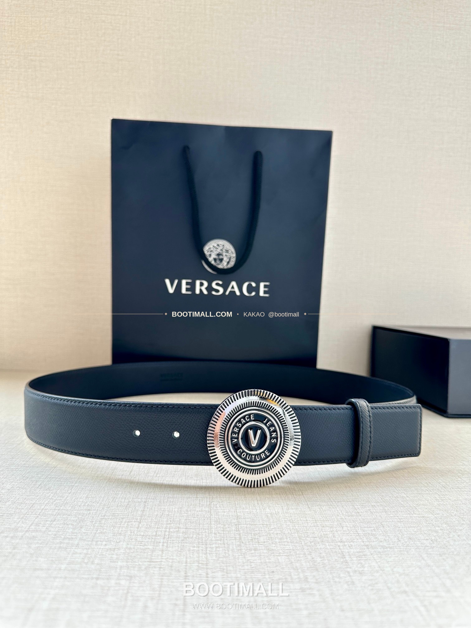 베르사체진쿠튀르 카프스킨 V 엠블럼 라그레카 플레이트 벨트 Versace Jeans Couture Calfskin V Emblem La Greca Plate Belt 3.8cm 1