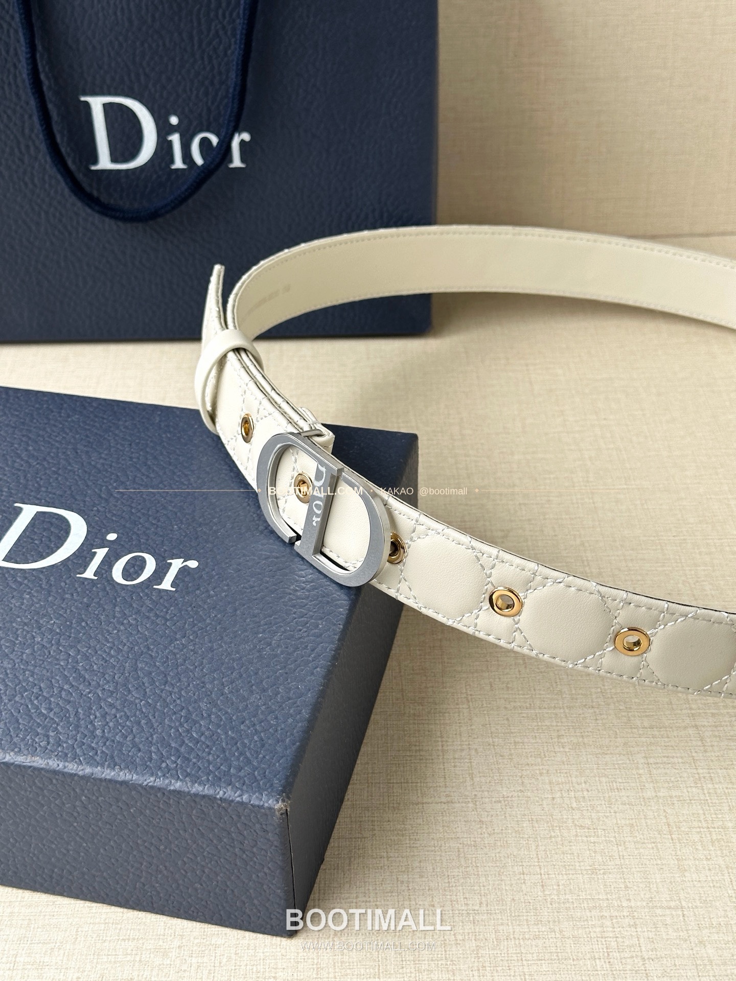 디올 30 몽테뉴 카프스킨 퀼팅 CD 버클 아이보리 벨트 Dior 30 Montaigne Calfskin Quilted CD Buckle Ivory Belt 3cm 2