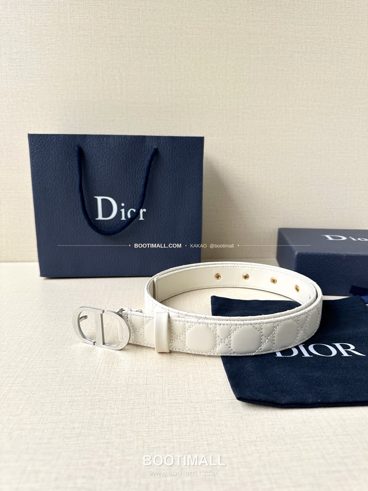 디올 30 몽테뉴 카프스킨 퀼팅 CD 버클 아이보리 벨트 Dior 30 Montaigne Calfskin Quilted CD Buckle Ivory Belt 3cm 3